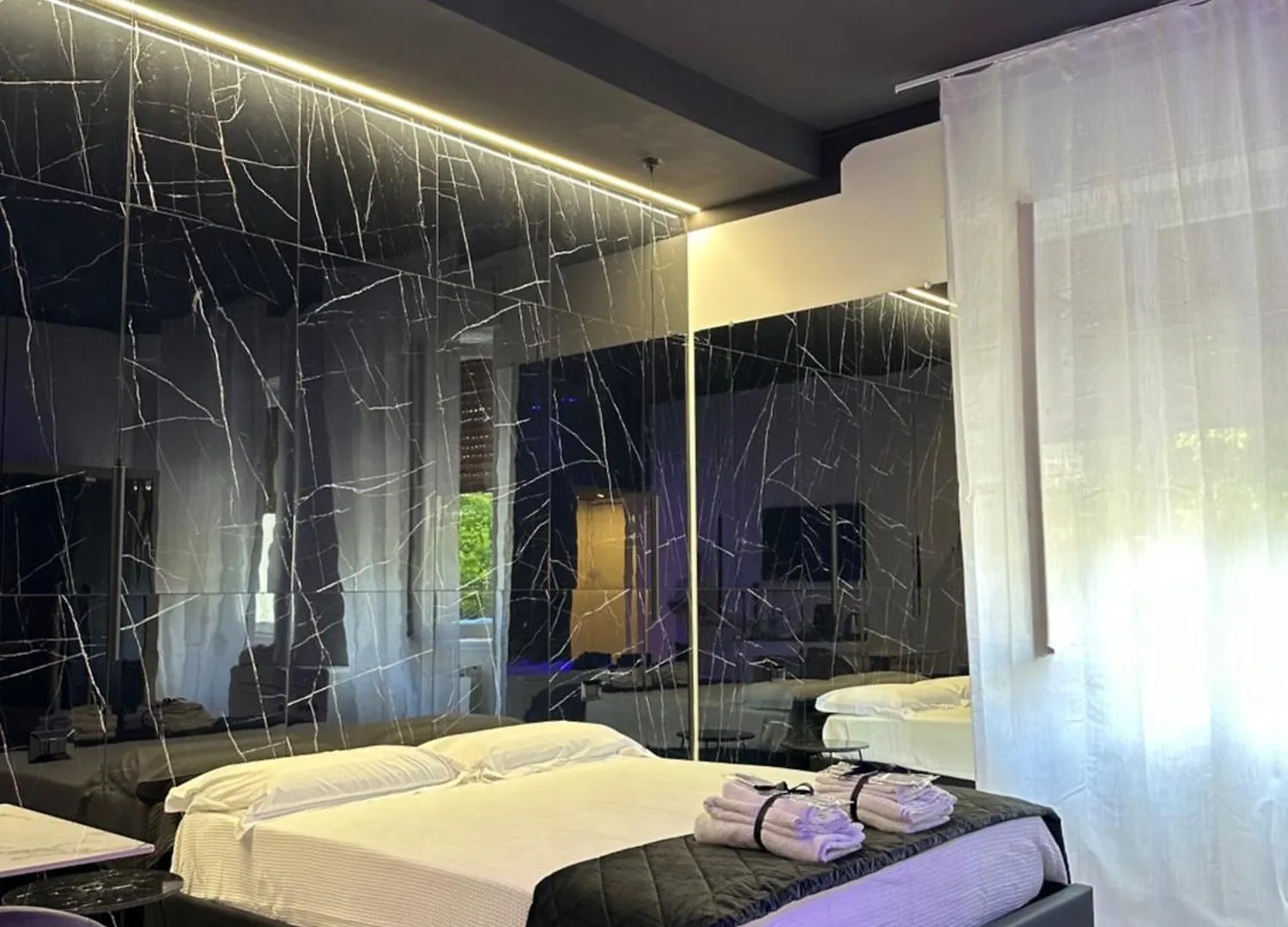 Apartament Milan Hub Private Spa Włochy